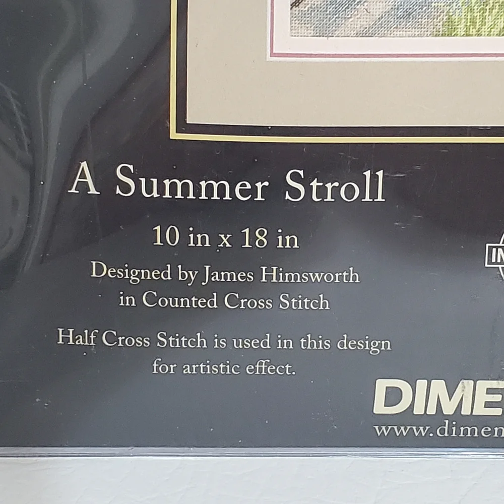 Dimensions Gold Collection 'A Summer Stroll' Cross Stitch Kit - Picture 3 of 7